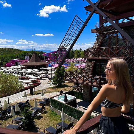 The Wind Mills Hydropark Gorna Malina Exterior foto